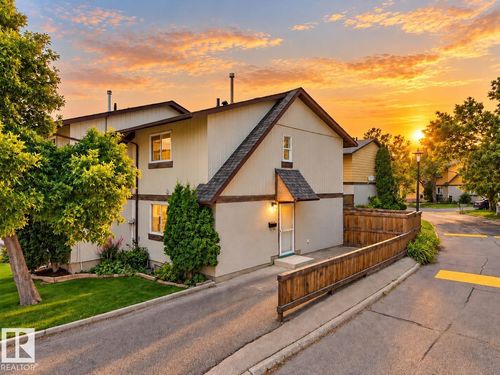 126 Woodstock Nw, Edmonton, AB, T5T0H6 | Card Image