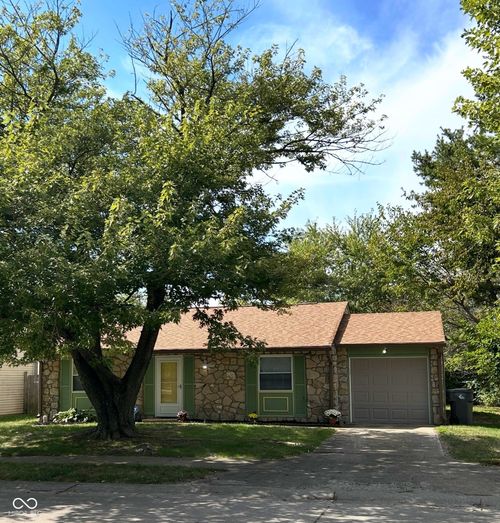 5240 Chisolm Trl, Indianapolis, IN, 46237-2037 | Card Image