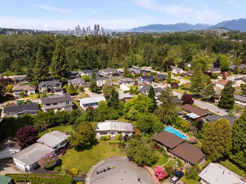 7482 Kraft Pl, Burnaby, BC, V5A1Z8 | Card Image