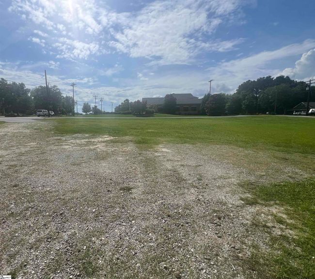 600 N Main St, Home with 0 bedrooms, 0 bathrooms and null parking in Honea Path SC | Image 13