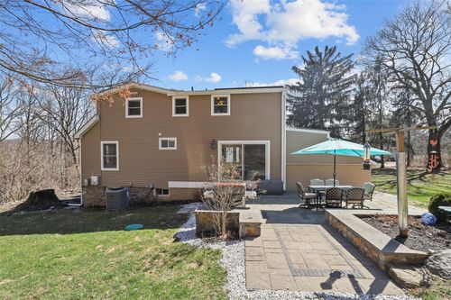 4 Lakeview Ter, Amawalk, NY, 10501-1202 | Card Image