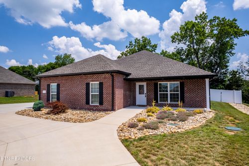 1916 Griffitts Mill Cir, Maryville, TN, 37803-2503 | Card Image