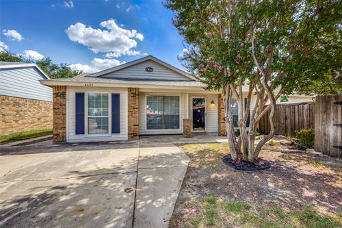 4427 Jenkins St, The Colony, TX, 75056-3104 | Card Image