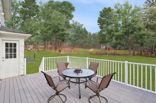 24 Sniffen Rd, Armonk, NY, 10504-2637 | Card Image