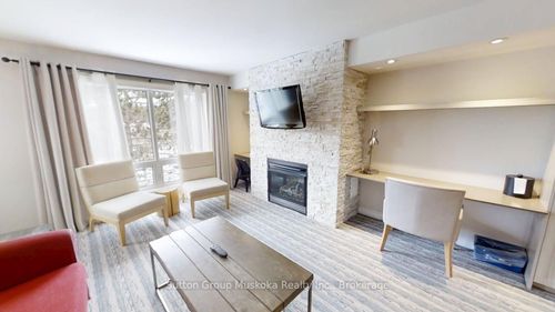 52-305-1235 Deerhurst Dr, Huntsville, ON, P1H2E8 | Card Image