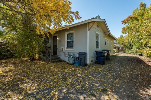 1124 Locust Street, Willits, CA, 95490 | Card Image