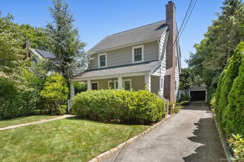 194 Bradley Rd, Scarsdale, NY, 10583-6341 | Card Image