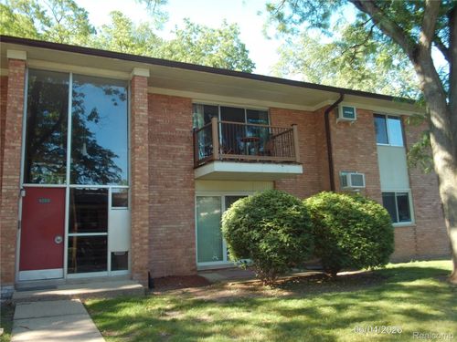 1253 Island Dr, Ann Arbor, MI, 48105-2091 | Card Image
