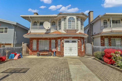 1457 E 18th Ave, Vancouver, BC, V5N2H2 | Card Image