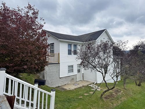 612 Woodland Ave, Johnstown, PA, 15902-3151 | Card Image