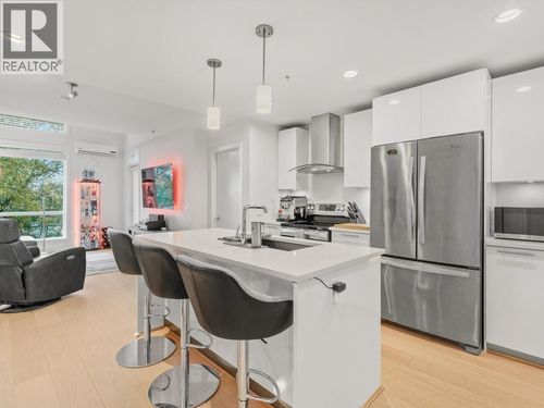 628-723 W 3rd Street, North Vancouver, BC, V7M0E4 | Card Image