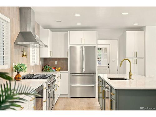 642 S Pontiac St, Denver, CO, 80224-1548 | Card Image