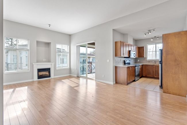 Open Living and dining area with 10 foot ceilings | Image 8