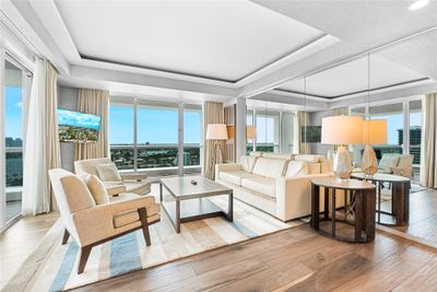 R1905 - 551 N Fort Lauderdale Beach Blvd, Condo with 2 bedrooms, 2 bathrooms and null parking in Fort Lauderdale FL | Image 3