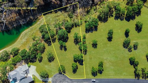 3509 Kahala Sunset Dr, Spicewood, TX, 78669-3264 | Card Image