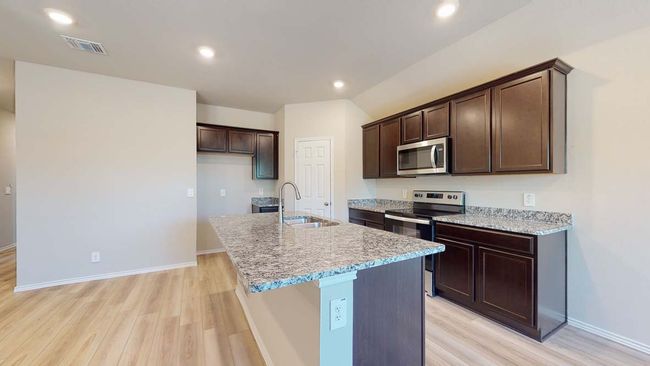 210 Rearden Blvd, House other with 3 bedrooms, 2 bathrooms and 2 parking in Jarrell TX | Image 7