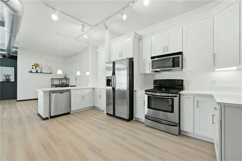 3309-5300 Peachtree Rd, Chamblee, GA, 30341-2439 | Card Image