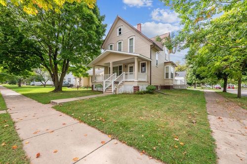 801 9th Ave W, Ashland, WI, 54806-2813 | Card Image