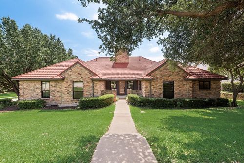 500 Del Rio Ct, Irving, TX, 75062-8107 | Card Image