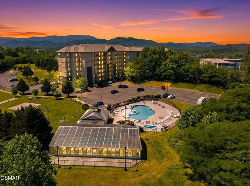 unit-3205-124 Plaza Drive, Pigeon Forge, TN, 37863 | Card Image