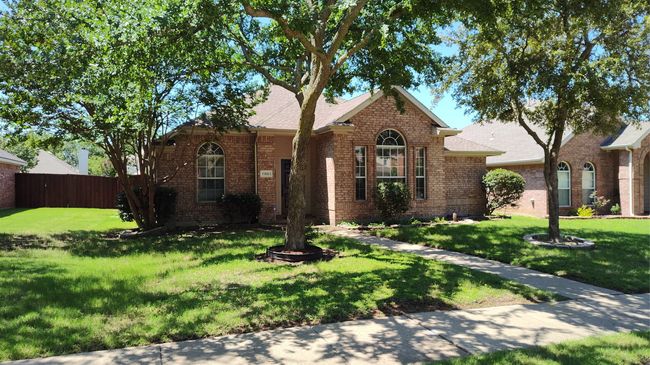 11521 Blanchard Dr, House other with 3 bedrooms, 2 bathrooms and null parking in Frisco TX | Image 7