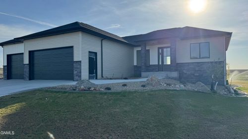 3715 Steel St, Bismarck, ND, 58503-6991 | Card Image