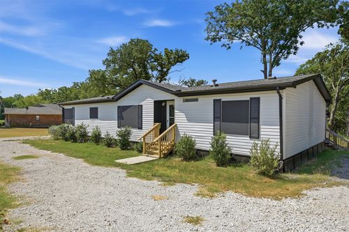 305 Ridgecrest Rd, Pottsboro, TX, 75076-3466 | Card Image