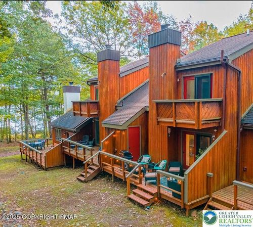 73 Warbler Ct, Lake Harmony, PA, 18624 | Card Image