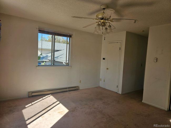 484 S Lima Cir, House other with 6 bedrooms, 3 bathrooms and 2 parking in Aurora CO | Image 9