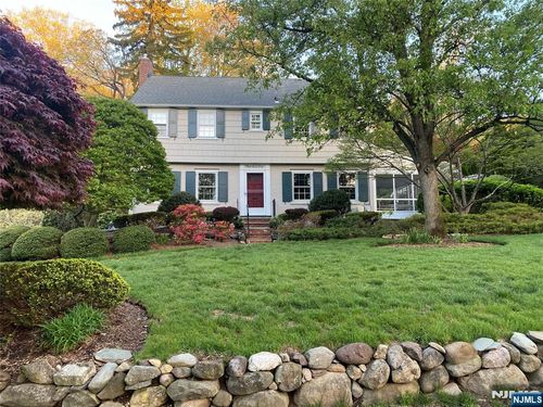 342 Beechwood Rd, Ridgewood, NJ, 07450-2308 | Card Image