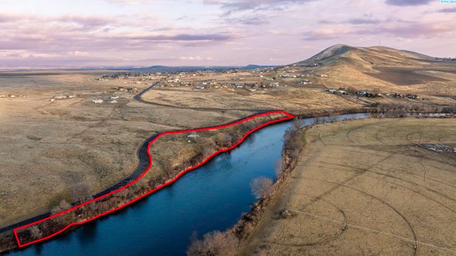70212 N Demoss Rd., Home with 0 bedrooms, 0 bathrooms and null parking in Benton City WA | Image 4