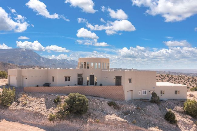 90 Camino Halcon, House other with 6 bedrooms, 6 bathrooms and null parking in Placitas NM | Image 5