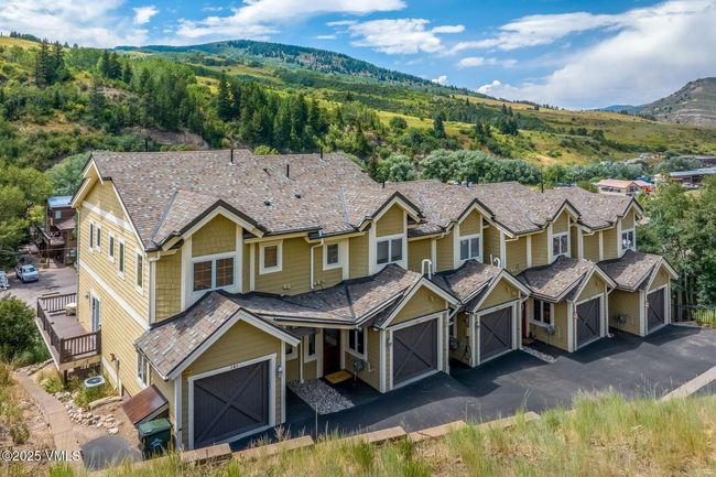 107 Lions Ln, Townhouse with 3 bedrooms, 4 bathrooms and 3 parking in Minturn CO | Image 34