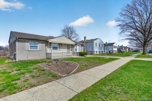 38662 Summers St, Livonia, MI, 48154-4994 | Card Image