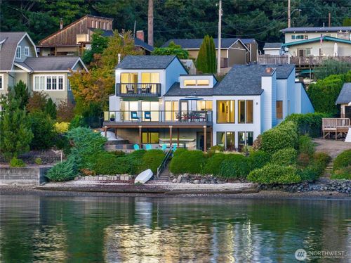 4610 Marine View Pl, Bremerton, WA, 98312-2064 | Card Image