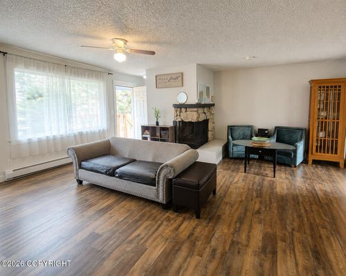 4414 E 6th Ave, Anchorage, AK, 99508-2227 | Card Image