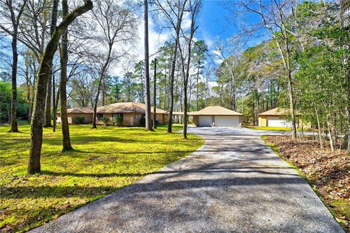 15823 Stagecoach Rd, Stagecoach, TX, 77355-4887 | Card Image