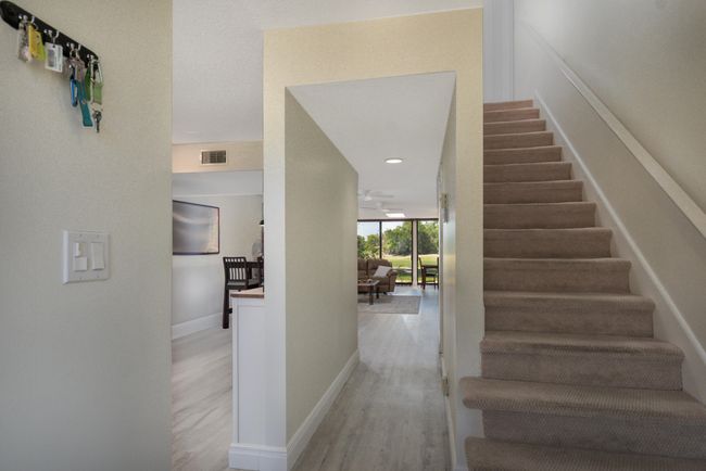 4451 Luxemburg Ct, Condo with 3 bedrooms, 2 bathrooms and null parking in Lake Worth FL | Image 12