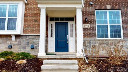 2794 Ashcombe Dr, Ann Arbor, MI, 48105-3707 | Card Image