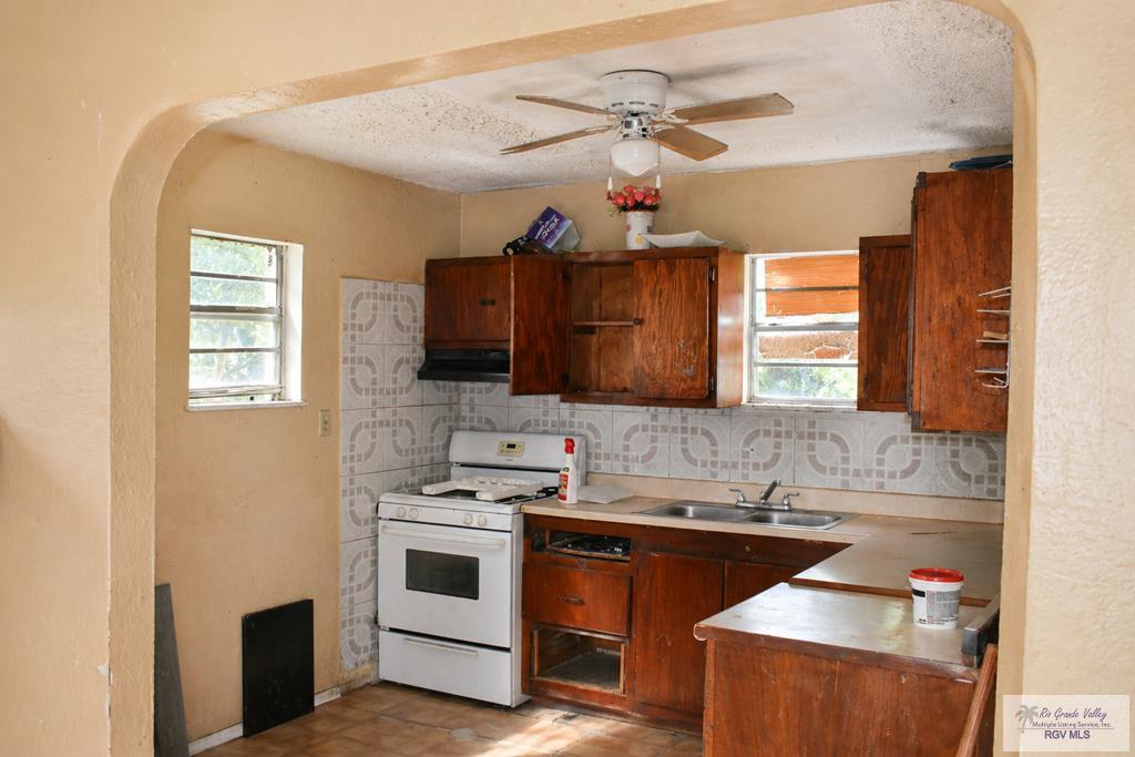 Residential in Brownsville 2