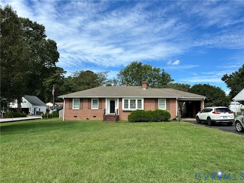 8236 Meadowview Ln, Mechanicsville, VA, 23111-2213 | Card Image