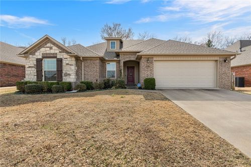 5612 Thomas Rd, Fort Smith, AR, 72916-8413 | Card Image