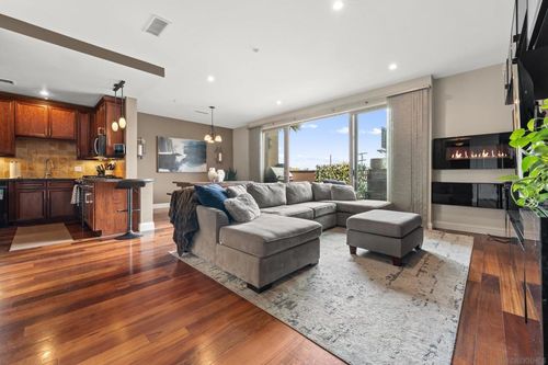 unit-202-3972 Albatross St, San Diego, CA, 92103-7002 | Card Image