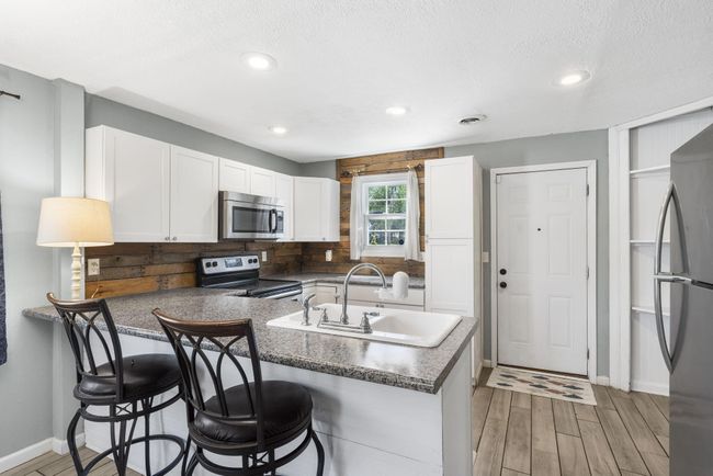 Kitchen/Dining | Image 14