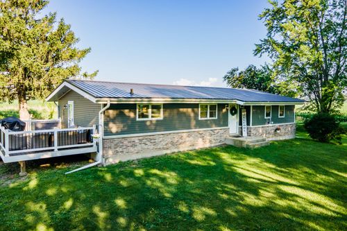 2232 Peters Rd, Sharon, WI, 53585-9656 | Card Image