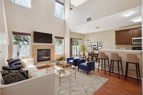 apt-52-1900 Little Elm Trl, Cedar Park, TX, 78613-2831 | Card Image