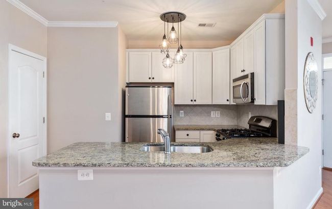 24686 Byrne Meadow Sq, Townhouse with 3 bedrooms, 3 bathrooms and null parking in ALDIE VA | Image 12