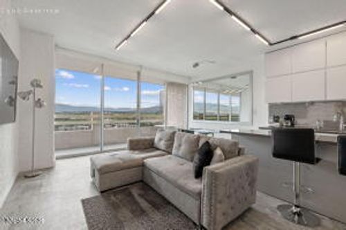 22h-100 N Arlington Ave, Reno, NV, 89501-1204 | Card Image