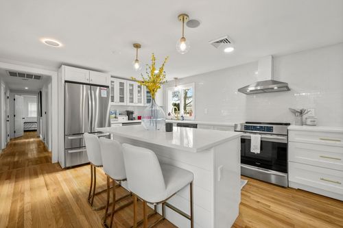 21 Hazelmoor Rd, South Yarmouth, MA, 02664-2926 | Card Image