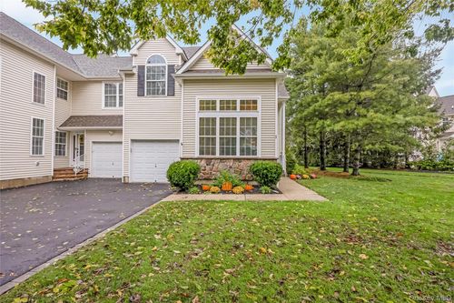 1 Central Park Blvd, Bohemia, NY, 11716-4120 | Card Image